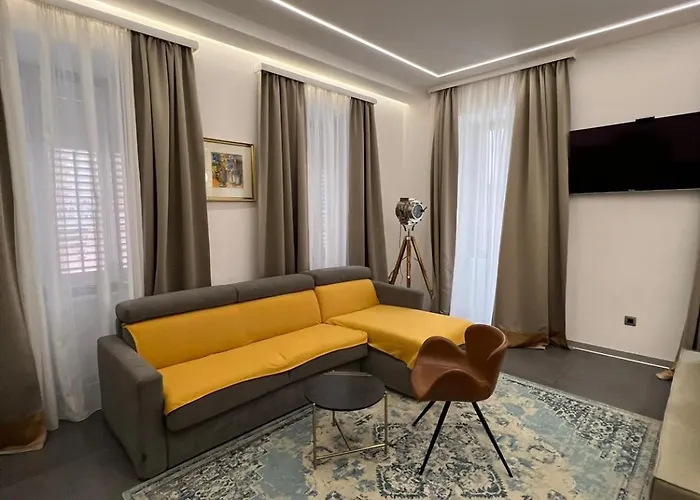 Luxury Marina Apartamento *